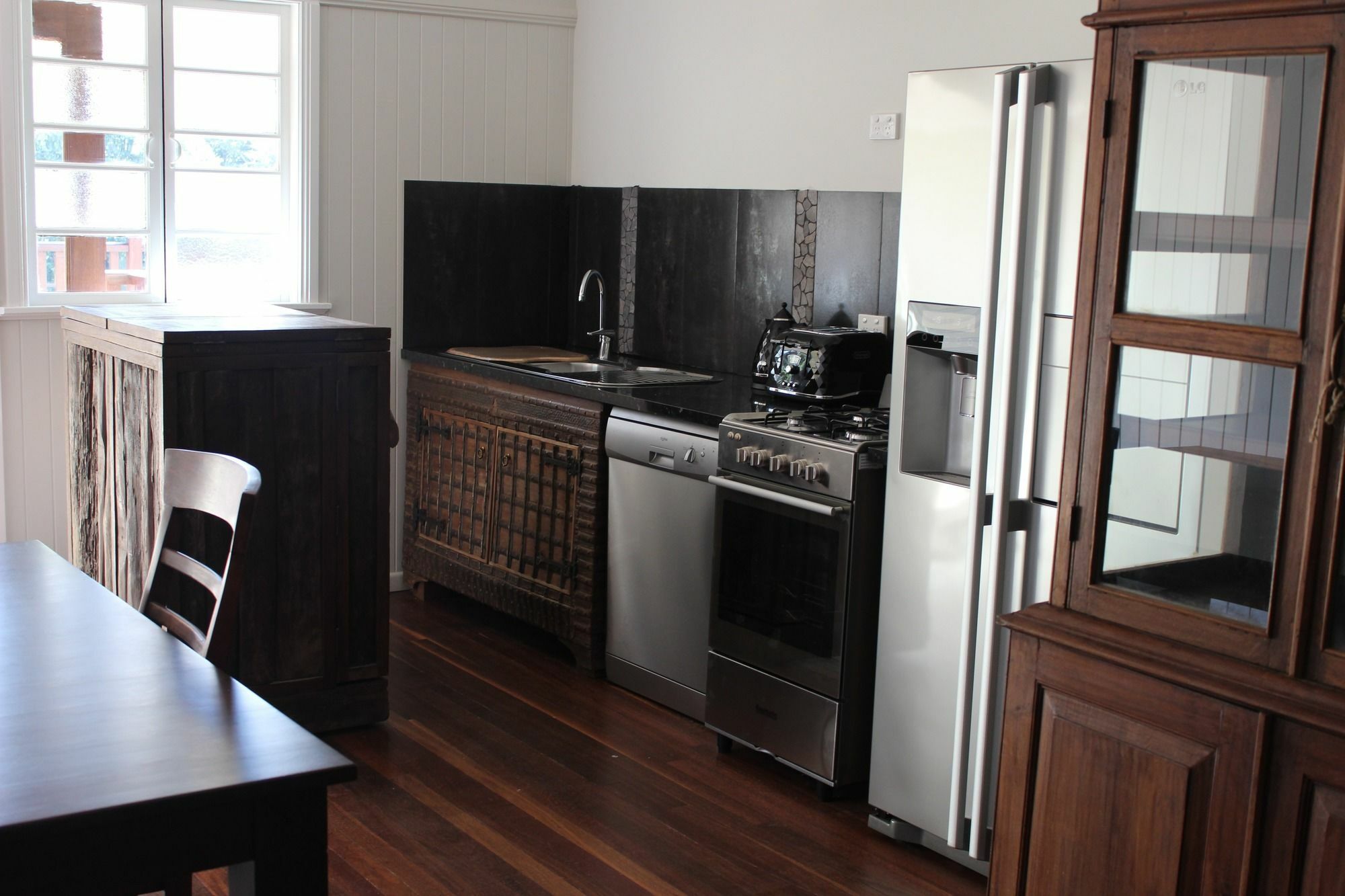 Five 3 Five Aparthotel Urangan Bagian luar foto