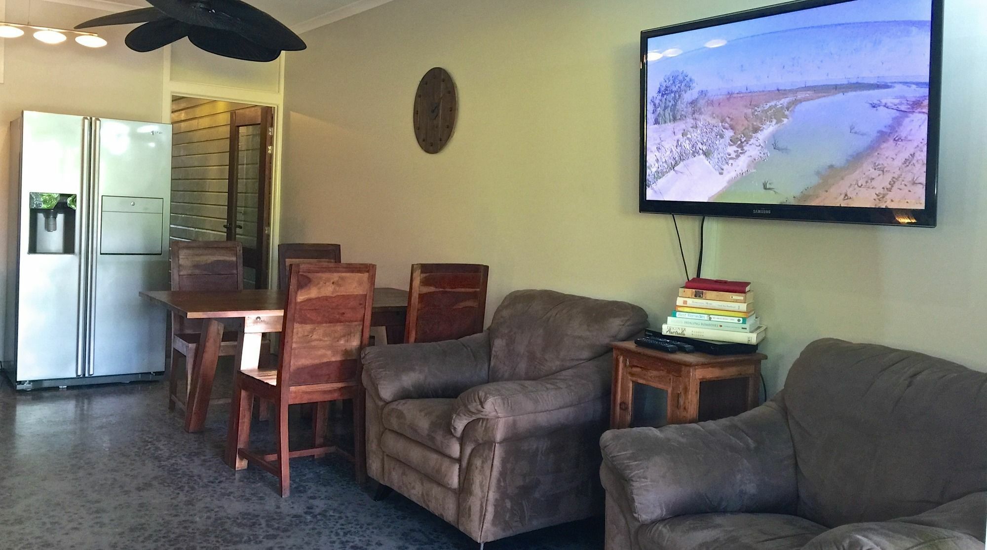 Five 3 Five Aparthotel Urangan Bagian luar foto