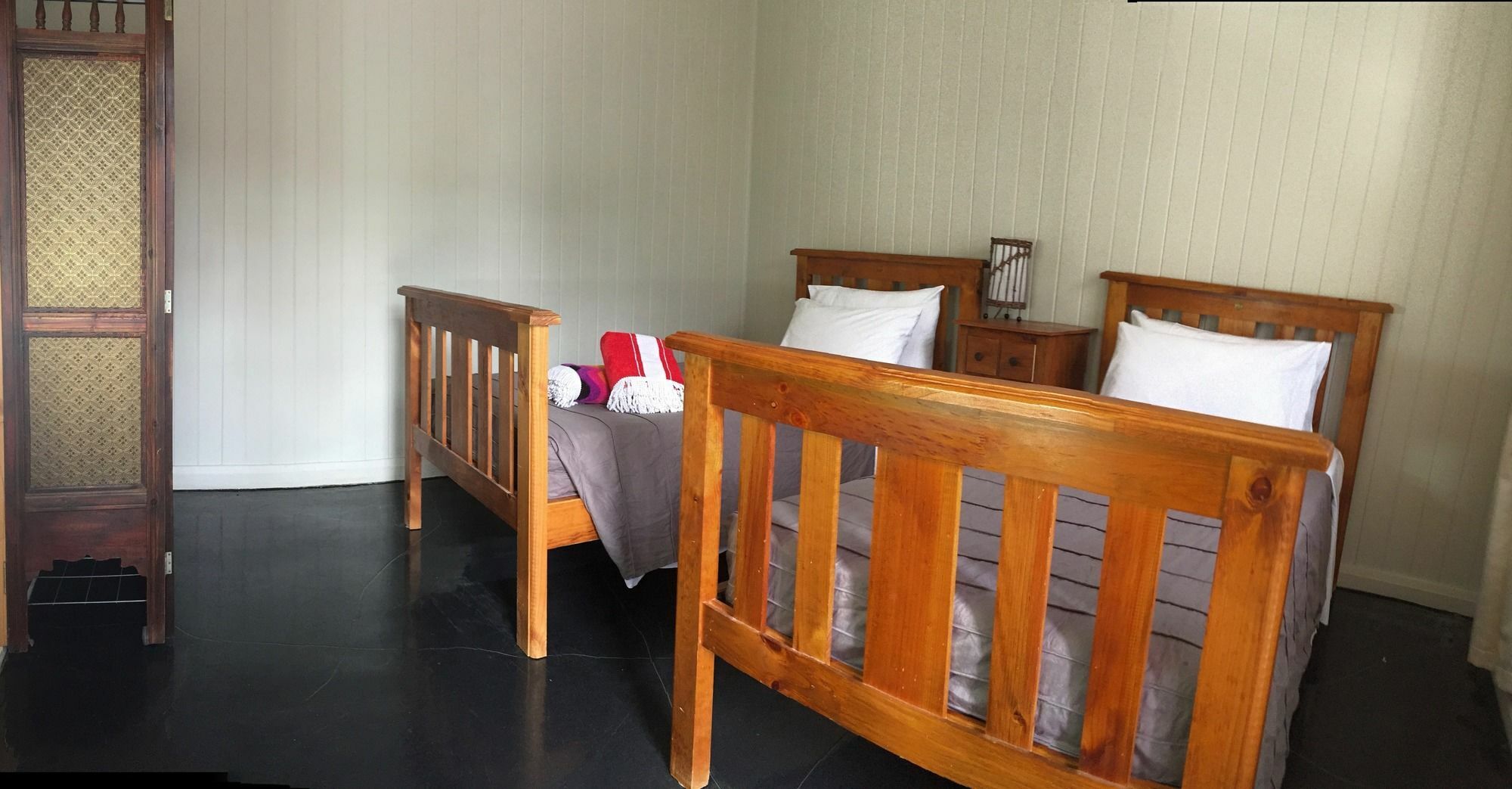 Five 3 Five Aparthotel Urangan Bagian luar foto
