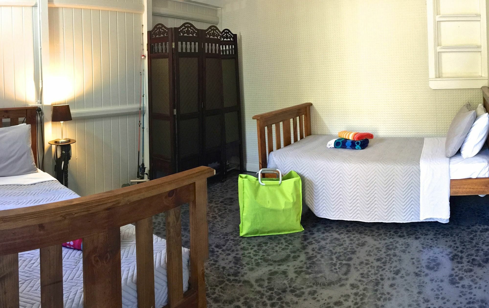 Five 3 Five Aparthotel Urangan Bagian luar foto
